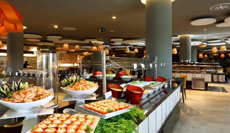 GRAND PALLADIUM - SA PRUNERA BUFFET AREA